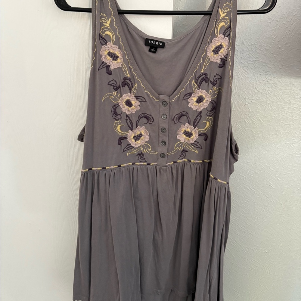 Torrid Gray Embroidered Women's Top